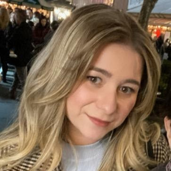 Meet your Posher, Emily - Picture 1 of 1